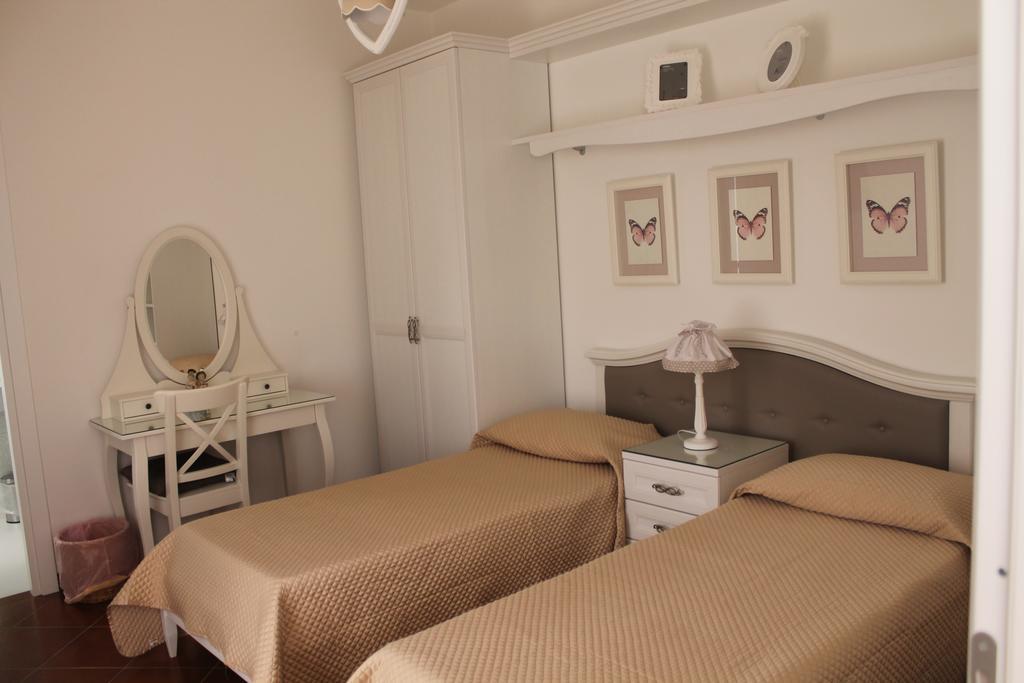 B&B Home Sweet Home Rosolini Kamer foto