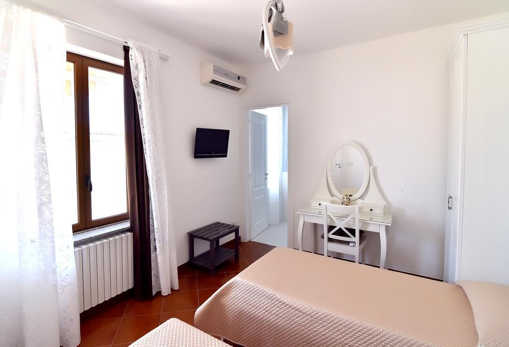 B&B Home Sweet Home Rosolini Buitenkant foto